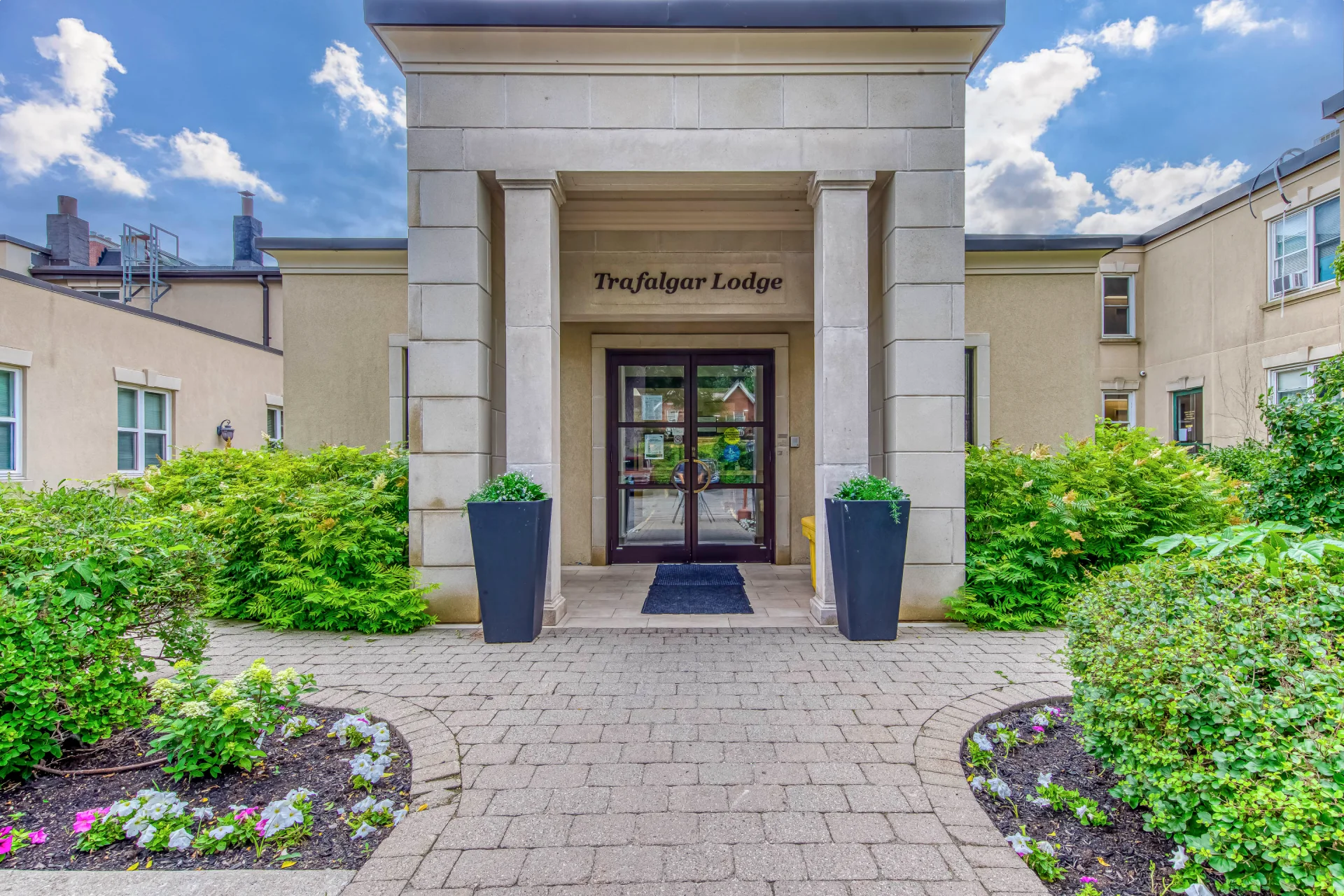 Amenida Seniors Community Trafalgar Lodge overview photo